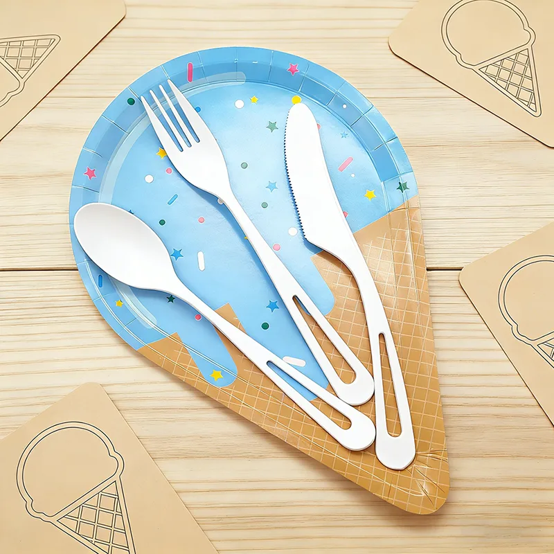 環境に優しいしずく型プラスチックカトラリー